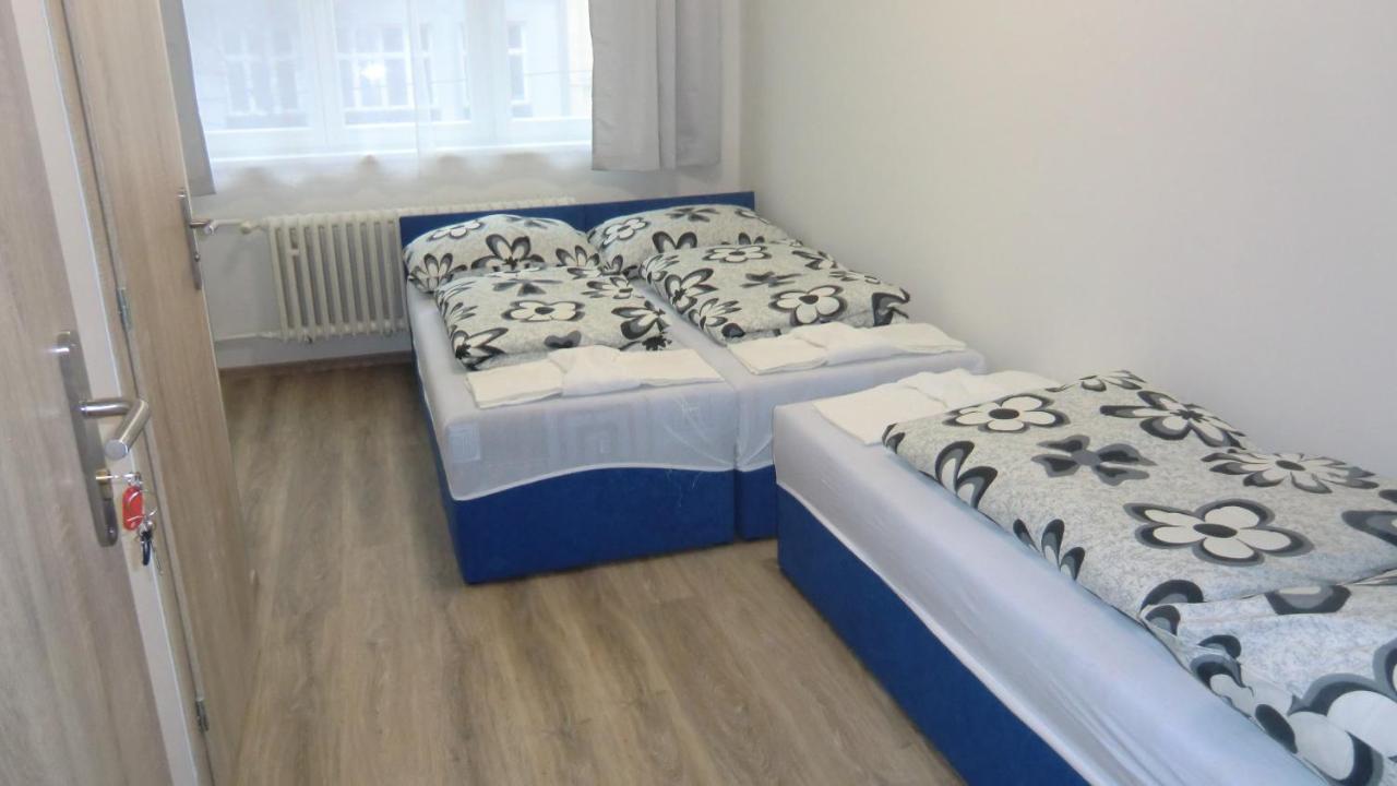 Hu Appartement Praag Buitenkant foto