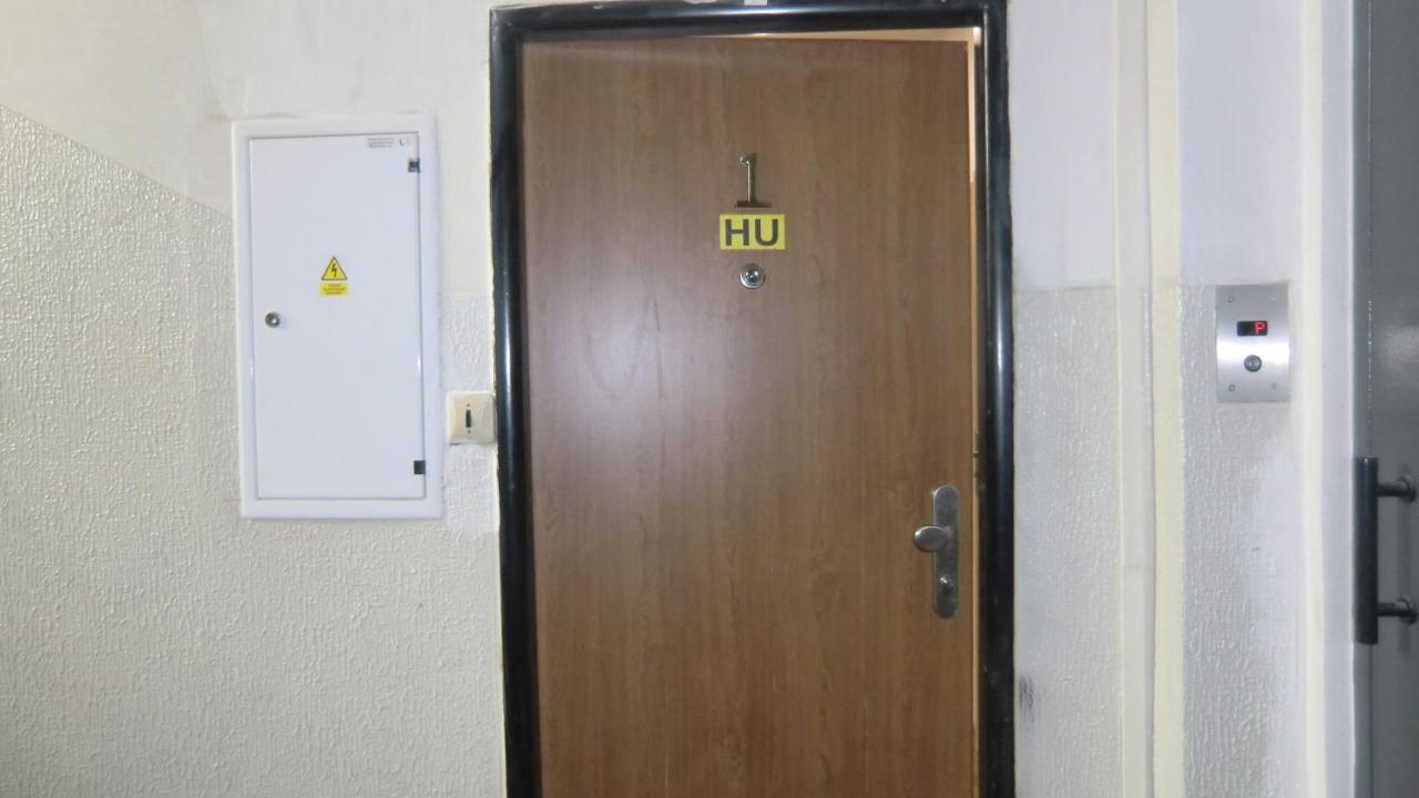 Hu Appartement Praag Buitenkant foto