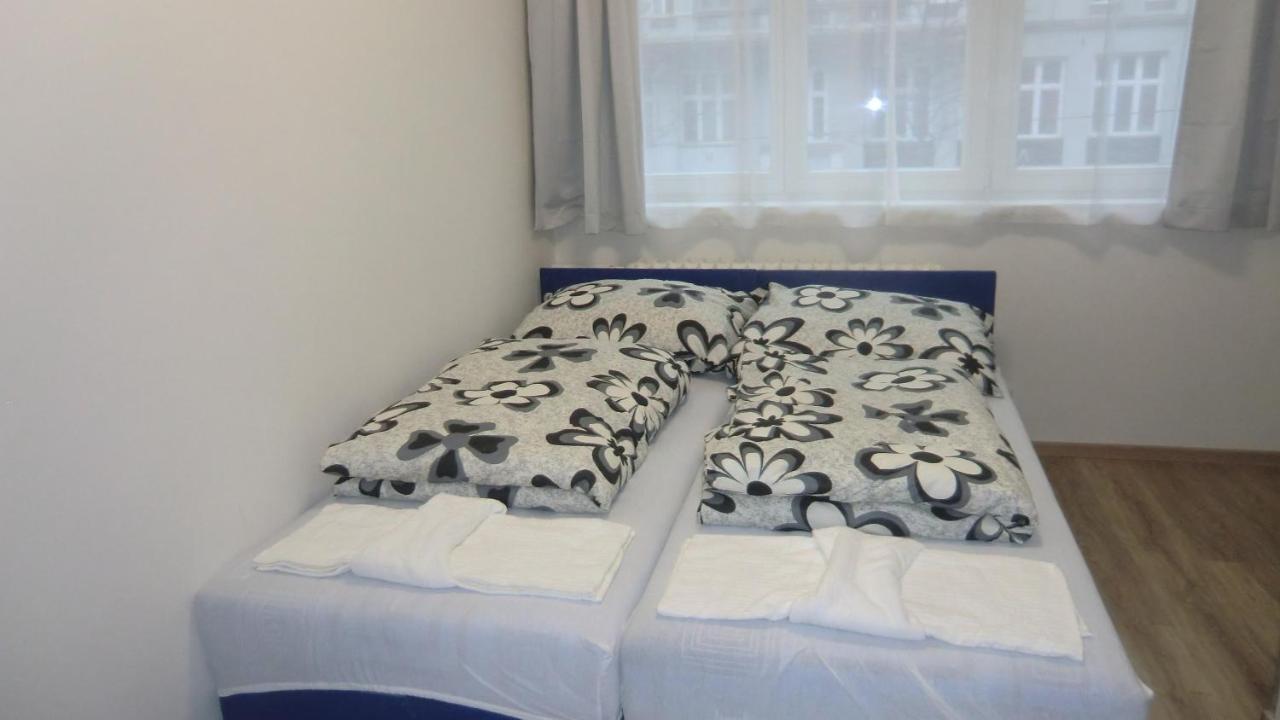 Hu Appartement Praag Buitenkant foto